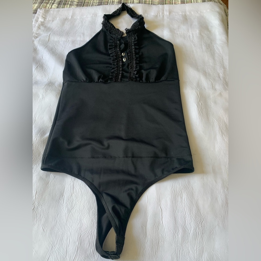 NWOT Studio AM Chic Black Halter Bodysuit with Ruffle Accents, size L